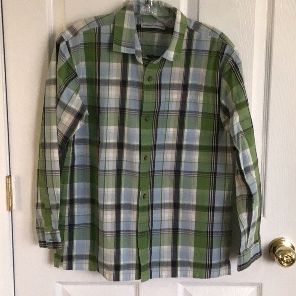 Boy’s Green and Blue Plaid Button Long Sleeve Shirt. Size 14-16